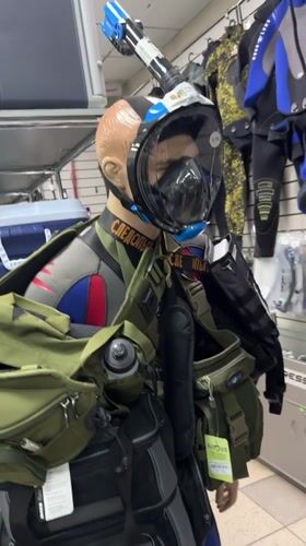 Diving gear mannequin displayed at Abakan retail store