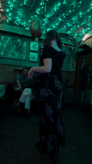 Intimate DJ set draws dancers to decorated London venue
