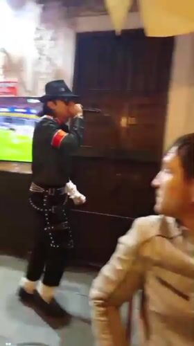 Michael Jackson street performer entertains in Providencia, Chile