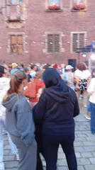 Live rock set draws dancing crowd to Wrocław plaza