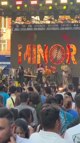 Street festival with live music draws crowds in Yerevan