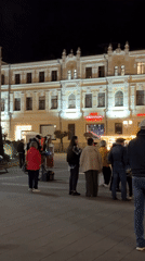 Evening street performance draws crowds in Kislovodsk square