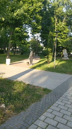 Afternoon life documented across parks and stations in Stara Zagora