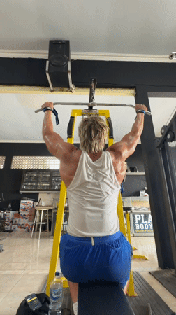 Lat pulldown session at a Talkandang gym