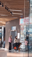 Pet moment draws attention in a Yekaterinburg mall