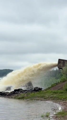 Muddy water discharge from concrete structure observed in Chernushka