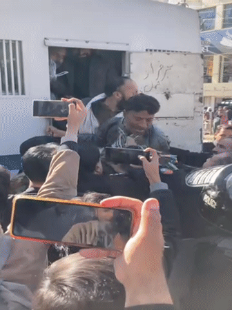 Crowds gather in Quetta as police respond to incidents