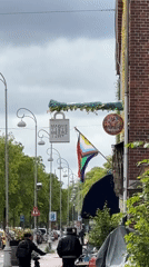 Amsterdam street walk captures everyday urban scenes