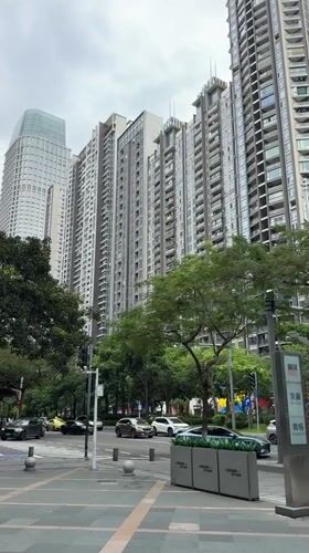 Morning street life documented across Tianhe District, Guangzhou