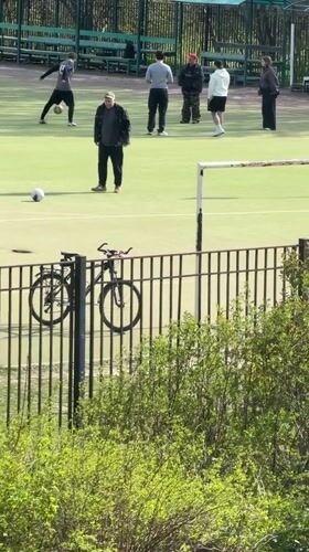 Casual moments captured in Staraya: soccer, bubbles, cat grooming