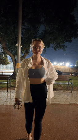 Woman observed in Tel Aviv park during evening hours