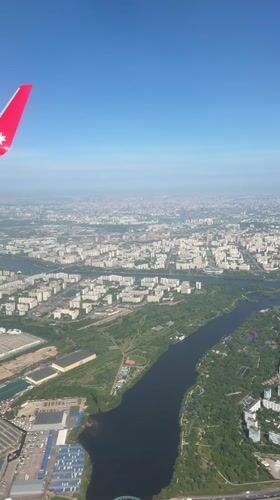 Aircraft with star markings captured during flight near Moscow