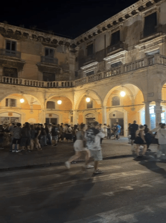 Saturday Night Life Unfolds Across Catania's Historic Center