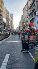 Small group gathers in Buenos Aires public square