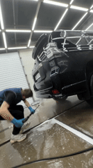 Auto repair work documented at Krasnoyarsk garage facility