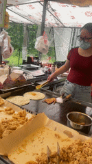 Morning street food market operates in Shapingba District