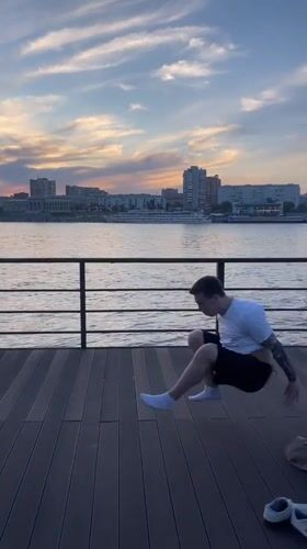 Sunset acrobatics and river views documented in Krasnoyarsk