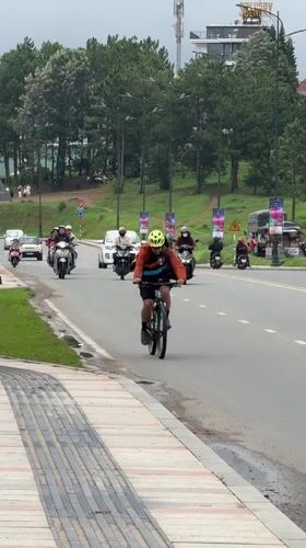 Morning cycling groups, construction work observed across Da Lat