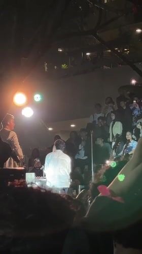 Night concert draws crowds in Central Jakarta