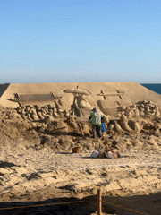 Artist Creates Historical Sand Sculptures on Busan Beach