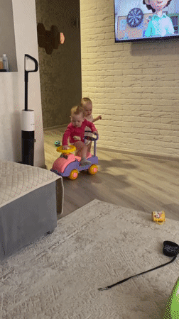 Morning domestic life captured in Chaikovsky, Russia home