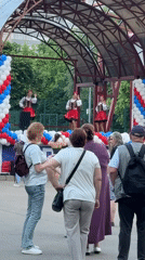Traditional Russian folk celebration draws families to Moscow park