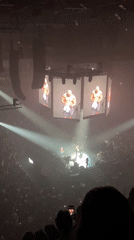 Arena Concert Features Large Screen Displays, Draws Major Crowd