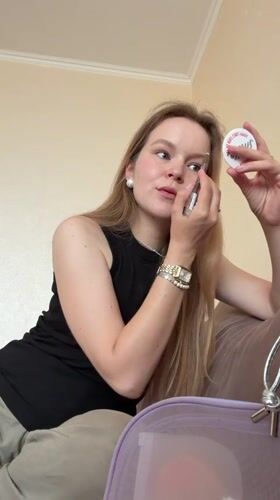 Morning makeup routine, Kazan