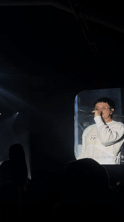 Live musical performance draws large crowd in Rosario, Argentina