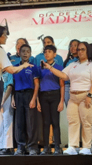 Children's choir performs midnight concert in Ciudad Guayana, Venezuela