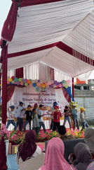 School year-end arts and Tahfidz graduation in Sukabakti