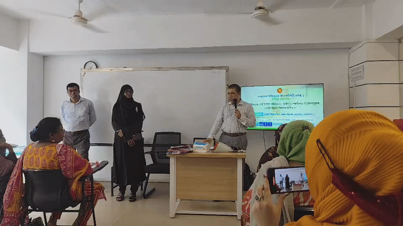 Small conference or classroom presentation in Dhaka
