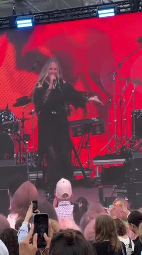 Live ethno music festival draws crowds in Saint Petersburg