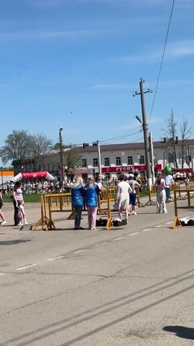 Running event draws visitors to Balezino railway town
