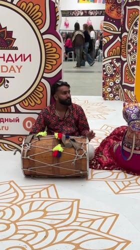 India Day festivities meet Moscow landmarks on a summer afternoon