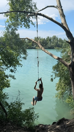 Rope swings and volleyball at a Vienna summer swimming hole