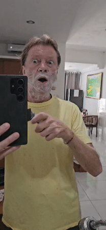 Man documents morning shave routine via selfies in Denpasar