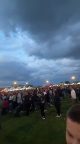 Evening outdoor concert draws crowds in Septemvri, Bulgaria