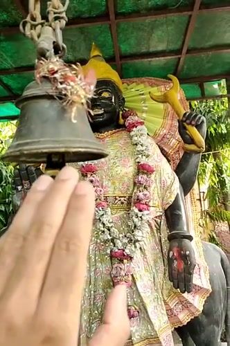Hindu temple complex in Gurgaon, Shani and other deity statues