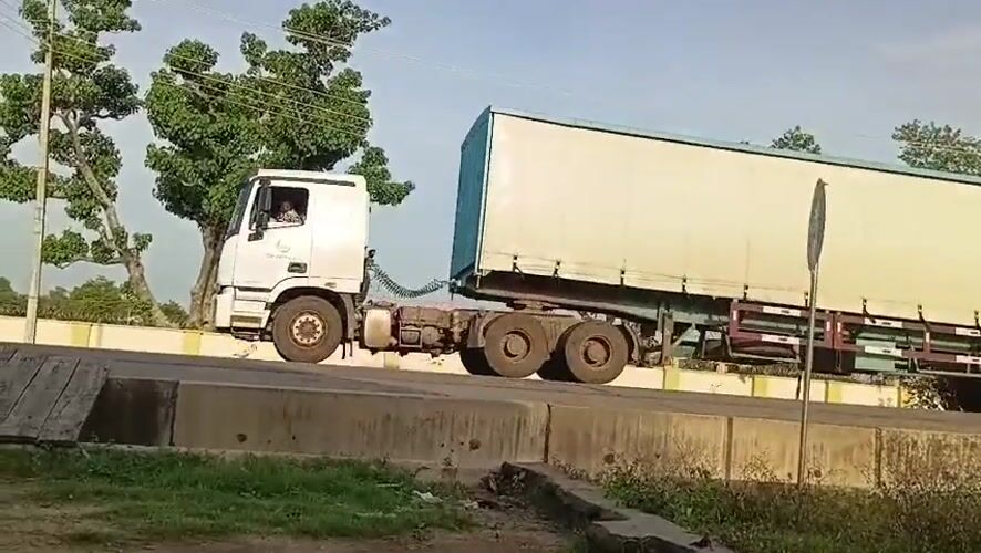 Ordinary traffic and street life documented in Jalingo, Nigeria