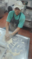 Late-night pizza preparation observed at Barranco Papa John's location