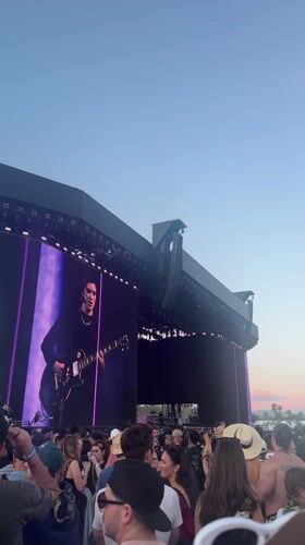 Concert draws large crowd in La Quinta with guitarist performer