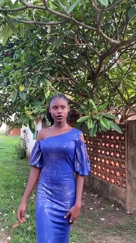 Portrait session with flowers captured in Vom, Nigeria