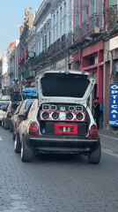 Car audio enthusiasts gather on Puebla streets