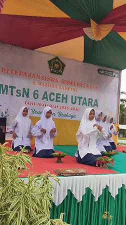 Indonesian students perform graduation dances at school ceremony