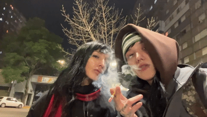 Two people spotted at Buenos Aires bus stop early morning