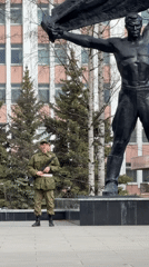 Guard stands watch at heroic statue in Izhevsk