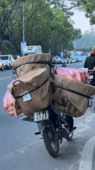 Evening street life documented in Da Lat, Vietnam