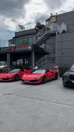 Luxury Ferrari pair draws photographers at Varna cafe