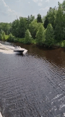 Speedboat creates large wake in Russian waterway